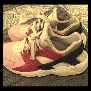 Nike Huarache women’s sneakers